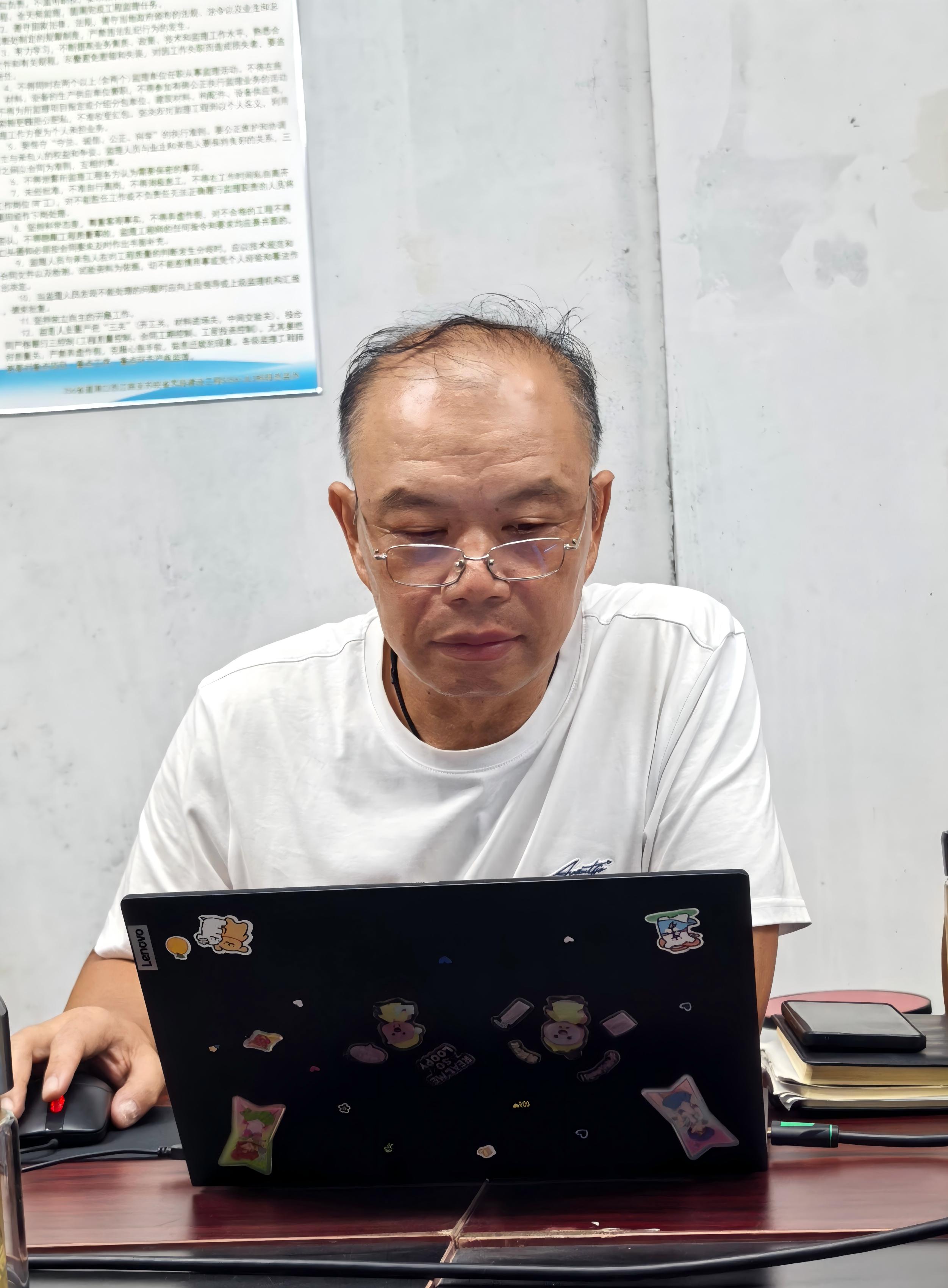 9.2.2照片原图(1).jpg 9.2.2照片原图(1).jpg