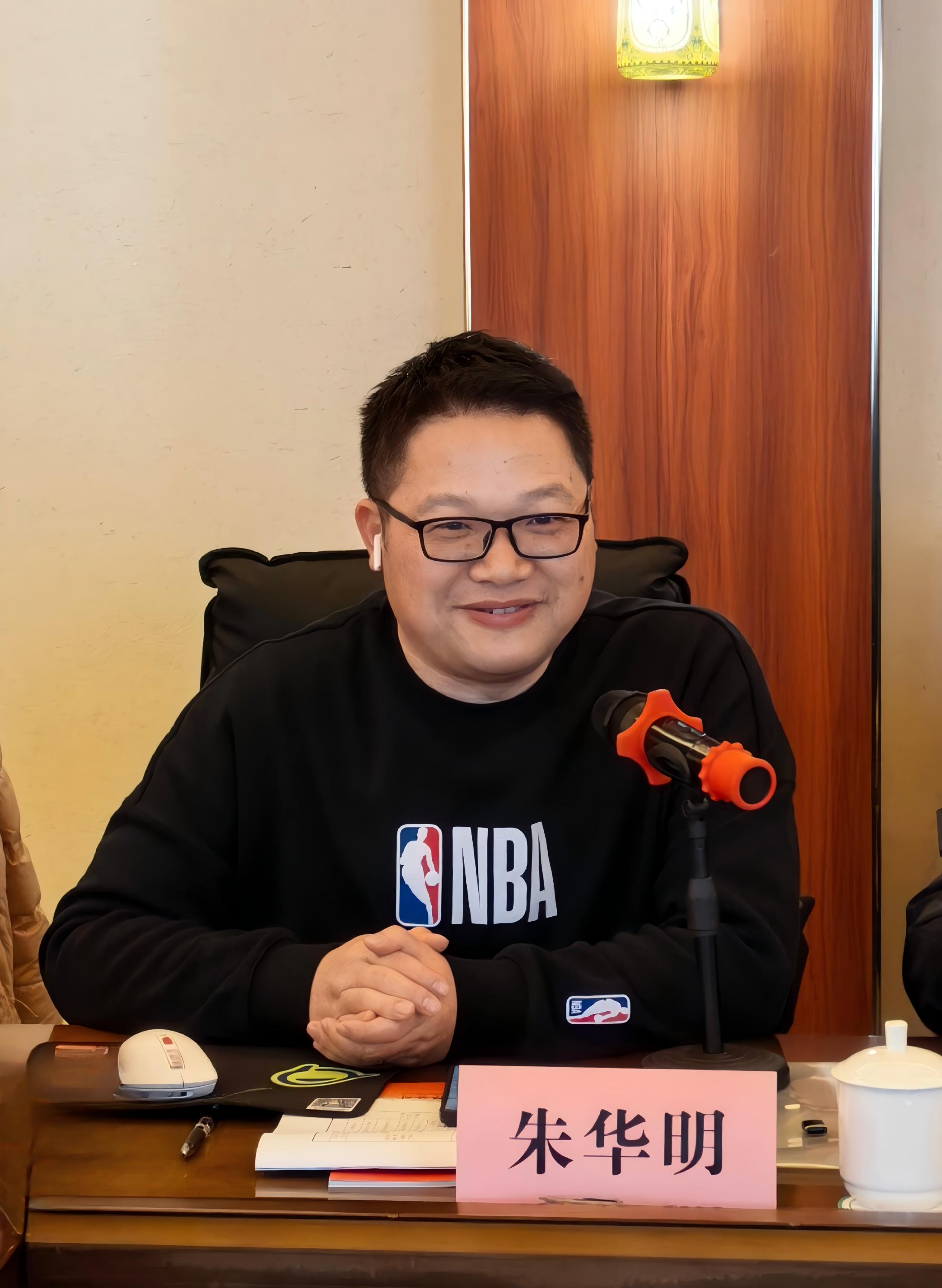 朱华明(1).jpg 朱华明(1).jpg